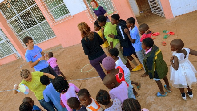 Slovebski misijonarski prostovoljci v Mozambiku. (foto: Marko Suhoveršnik sdb)