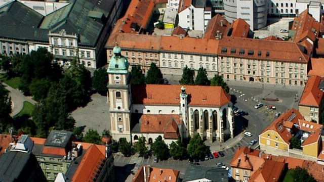 Stolnica sv. Janeza Krstnika v Mariboru Stolnica sv. Janeza Krstnika v Mariboru (foto: Stolna župnija)