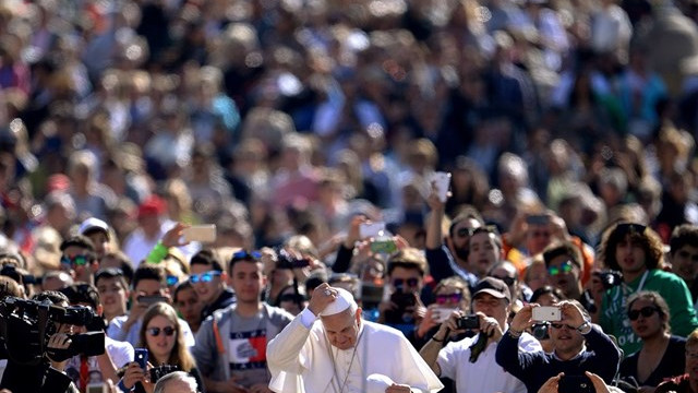 papež pri avdienci (foto: Radio Vatikan)