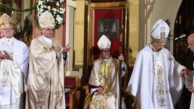 Škofovsko posvečenje Alojzija Cvikla (foto: Tatjana Splichal)