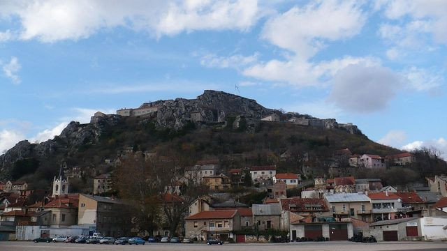 Kninska trdnjava Kninska trdnjava (foto: Wikipedia)