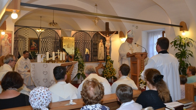 Sveta maša v kapeli samostana sester klaris v Turnišču (foto: Klavdija Dominko)