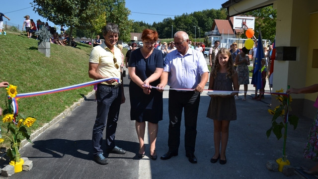 Odprtje prenovljene podružnične šole na Trebelnem (foto: Občina Mokronog-Trebelno)