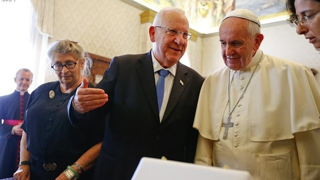 Papež in izraelski predsednik Rivlin (foto: Radio Vatikan)