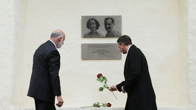 Odkritje spominskega znamenja zakoncema Hribar (foto: Kabinet predsednika RS)