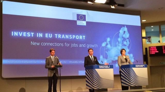 Predstavitev novega razpisa za prometne projekte, komisarka Violeta Bulc. Predstavitev novega razpisa za prometne projekte, komisarka Violeta Bulc. (foto: European Comission)