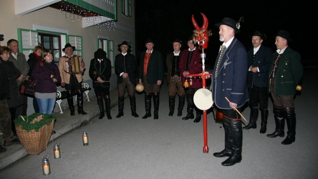 Božično-novoletni koledniki Kranjski furmani (foto: Vesna Sever Borovnik)