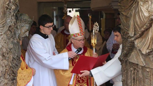 Zapiranje svetih vrat v novomeški stolnici (foto: Škofija Novo mesto)