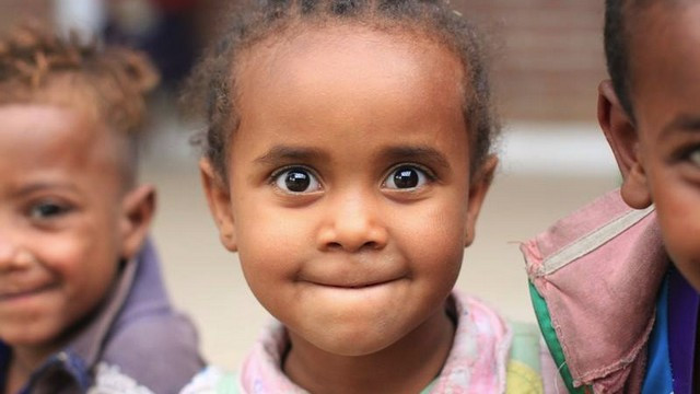 Deklica v vrtcu v Adis Abebi (foto: Izidor Šček)