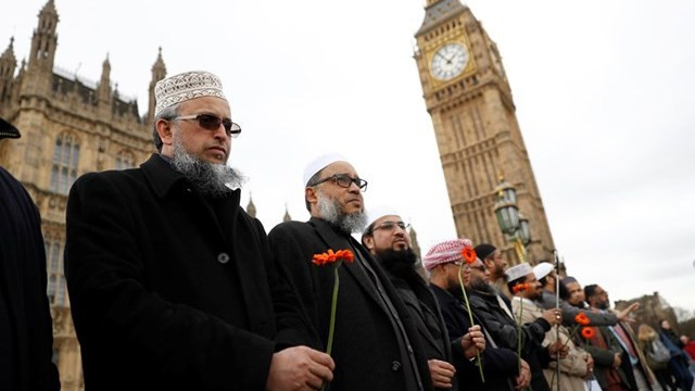 Ilamski voditelji so se poklonili žrtvam terorističnega napada v Londonu (foto: Radio Vatikan)