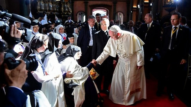 Papež s kontemplativnimi redovnicami v Peruju (foto: vaticannews.va)