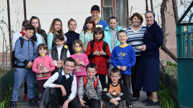 Otroci v Balti (foto: ARO)