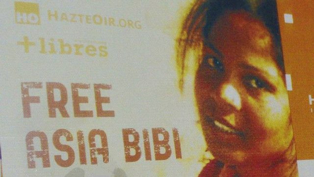 Plakat za izpustitev Asie Bibi (foto: Vatican news)
