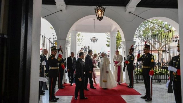 Papež s panamskim predsednikom (foto: Vatican News)