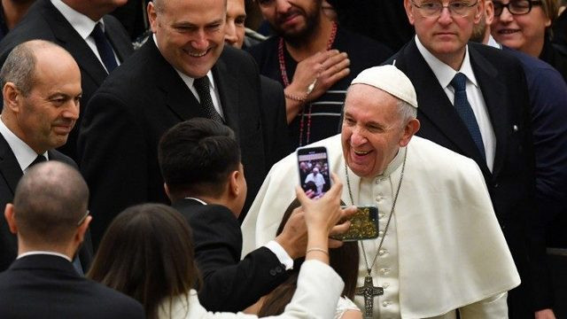 Papež pri avdienci (foto: Vatican News)