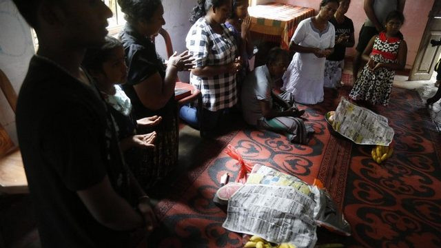 Verniki na Šrilanki pri maši po domovih (foto: Vatican News)