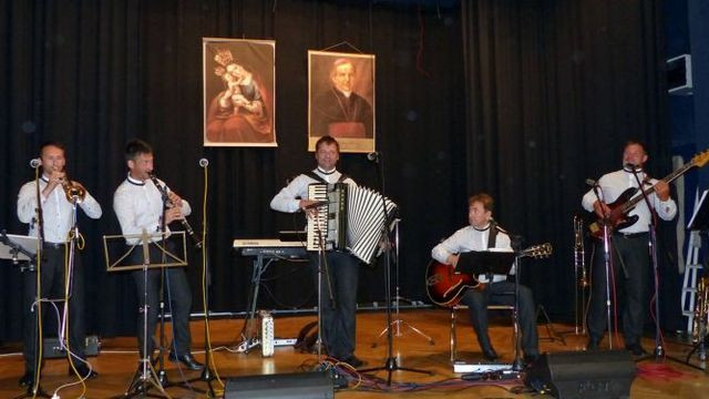 Kvintet Dori v Essnu (foto: Arhiv slovenske župnije v Essnu)