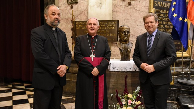 Odkritje kipa Matiji Slaviču (foto: vaticannews.va)