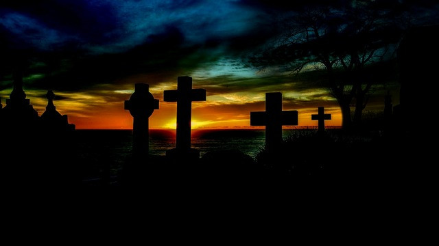 Pokopališče, križ (foto: Pixabay)