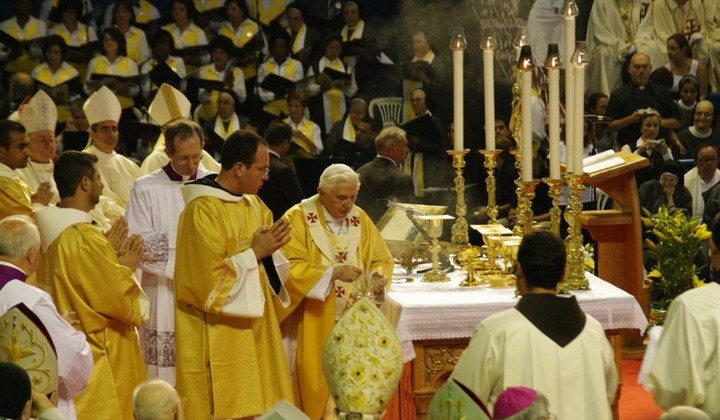 Papež Benedikt XVI. sklenil obisk na Cipru (foto: www.papalvisit.org.cy)
