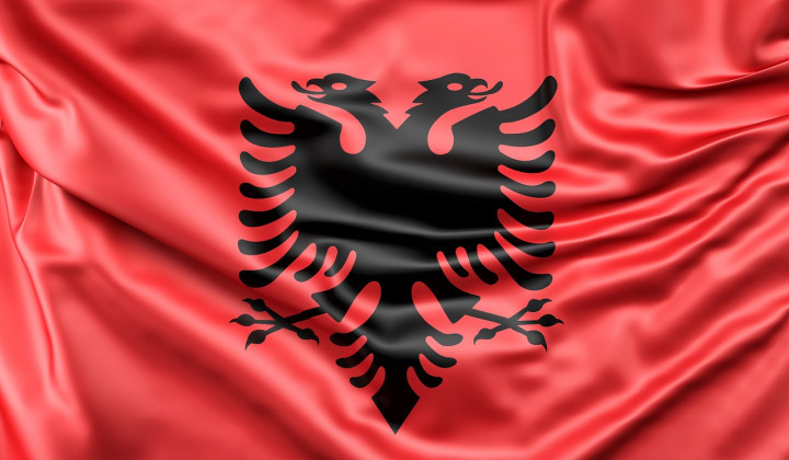 Albanska zastava (foto: Pixabay)