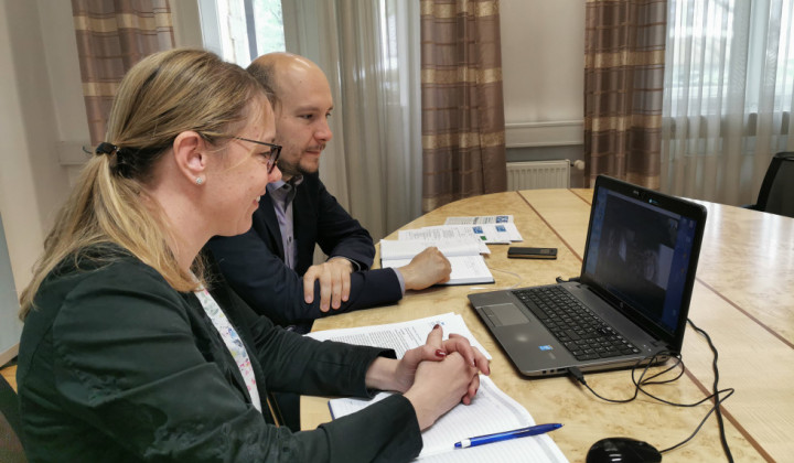 Ministrica Jaklitsch in državni sekretar Valentinčič (foto: USZS)