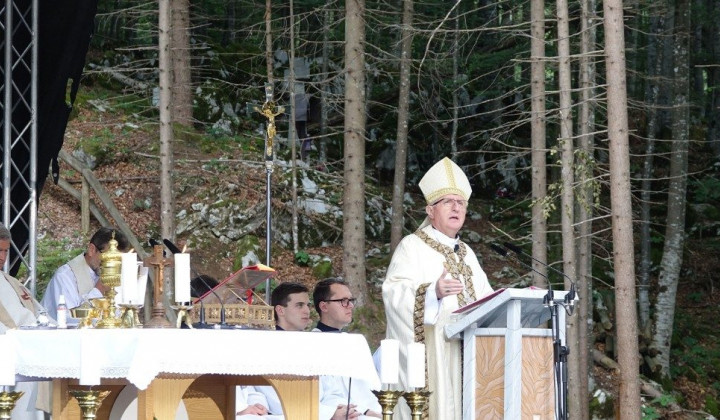 Nadškof Stanislav Zore, Kočevski rog (foto: p. Ivan Rampre)