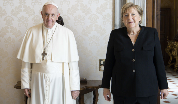 Papež Frančišek in Angela Merkel (foto: Vatican Media)