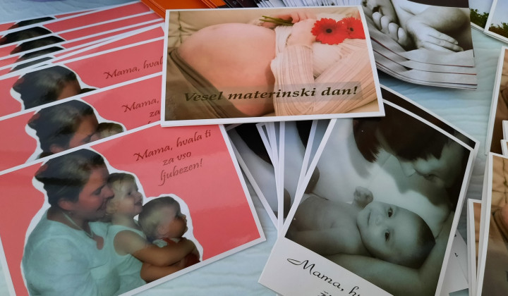 Voščilnice za materinski dan (foto: Marjana Debevec)