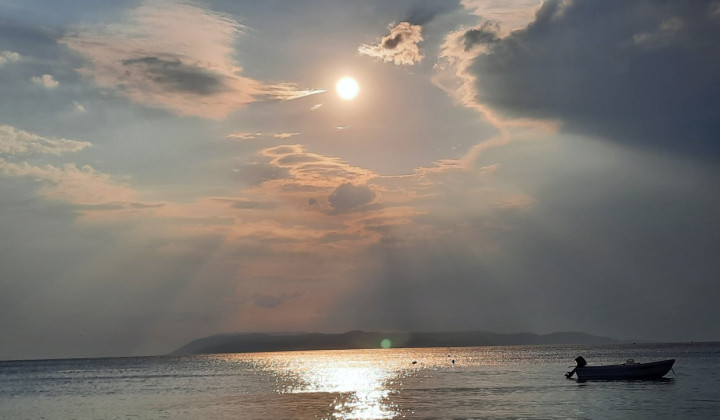 Sonce in morje Sonce in morje (foto: Marjana Debevec)