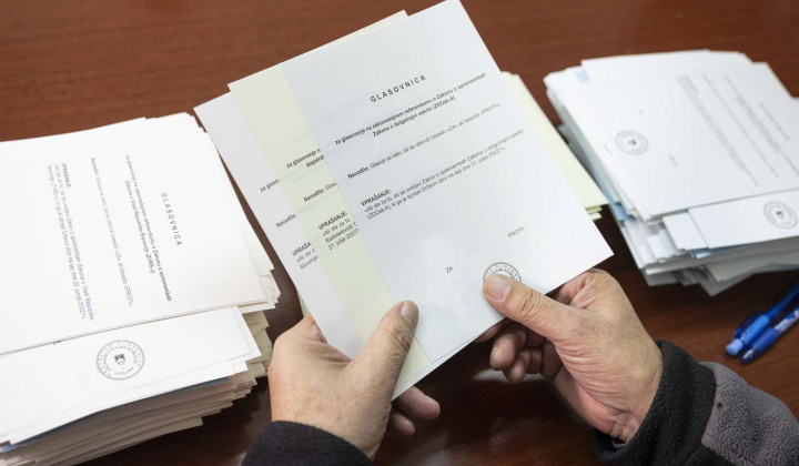 Referendumi o treh zakonih (foto: STA / Bor Slana)