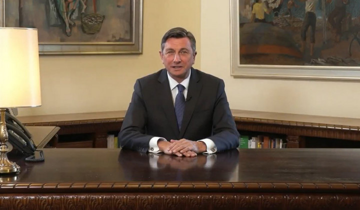 Odhajajoči predsednik Borut Pahor še zadnjič nagovarja državljane (foto: posnetek zaslona)