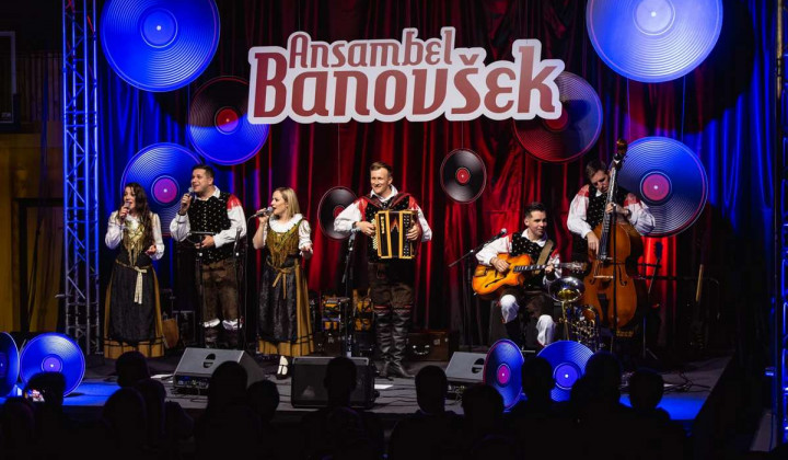 Ansambel Banovšek na odru (foto: Luka Korošec)