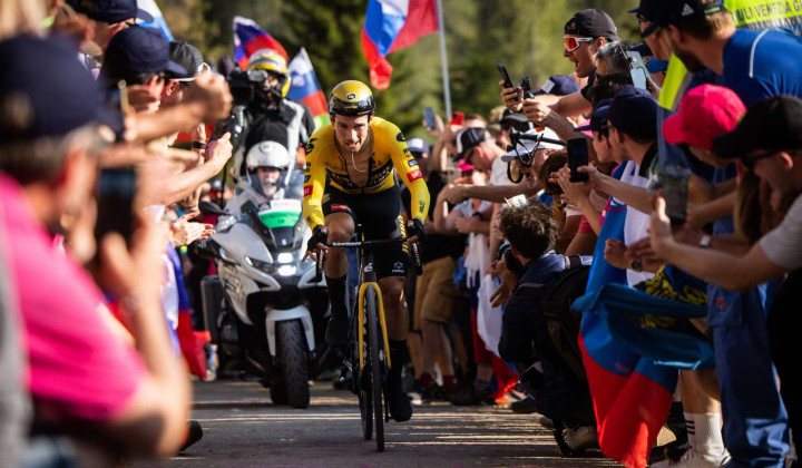 Kolesarska dirka po Italiji, 20. etapa: Trbiž - Svete Višarje. Slovenski kolesar Primož Roglič (Jumbo-Visma). (foto: Anže Malovrh/STA)