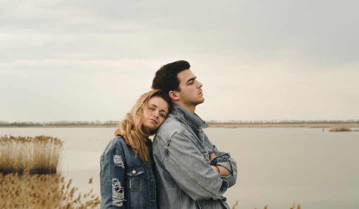 Zakonca: vsak zase, ali skupaj Zakonca: vsak zase, ali skupaj (foto: Milan Popovic / Unsplash)