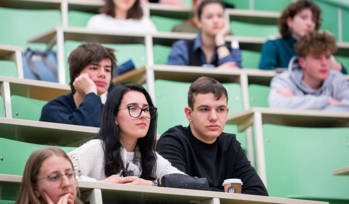 Študentje (foto: STA)