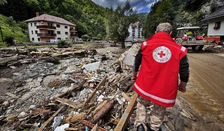 Pomoč Rdečega križa (foto: www.rks.si)