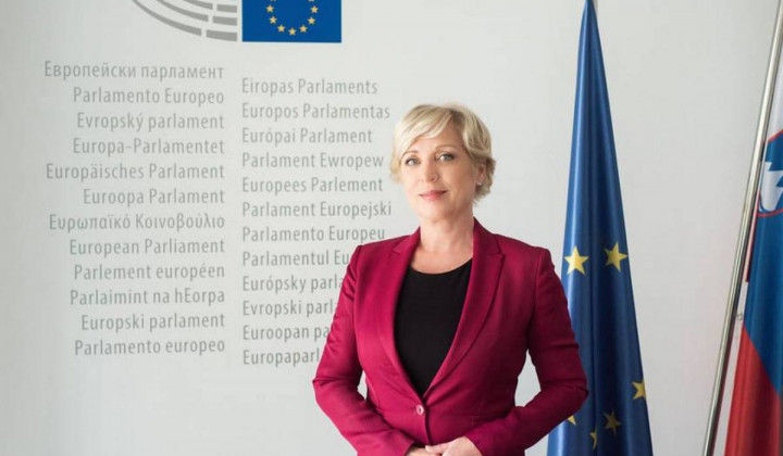 Evropska poslanka Romana Tomc (EPP/SDS) (foto: www.romanatomc.si)