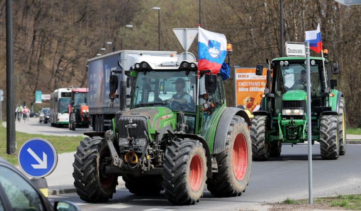 Opozorilni protest kmetov v Ljubljani. (foto: Daniel Novakovič/STA)