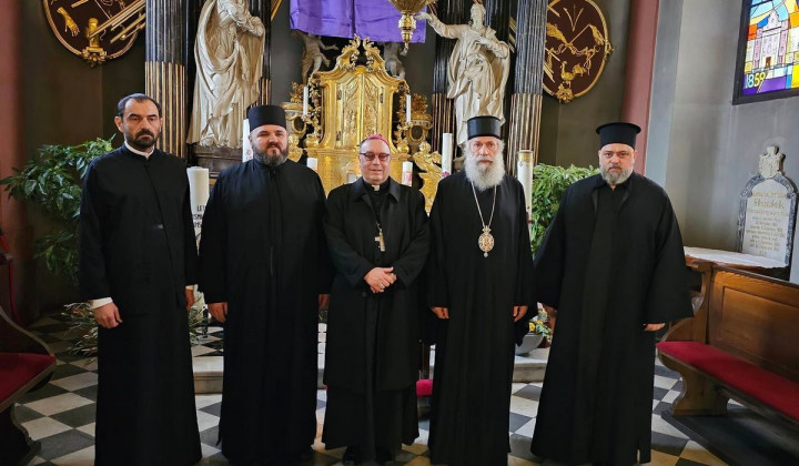 Škof Alojzij Cvikl je hvaležen za lepe odnose s pravoslavnimi (foto: FB )