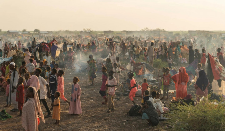 Sudanski begunci (foto: UNHCR/Ala Kheir)