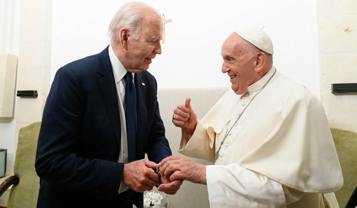 Potus in Pontifex: Joe Biden in papež Frančišek (foto: Divisione Produzione Fotografica VaticanNews)