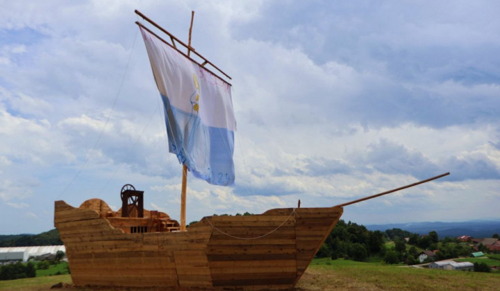 Oratorijska ladja na Suhorju (foto: Oratorij Suhor)