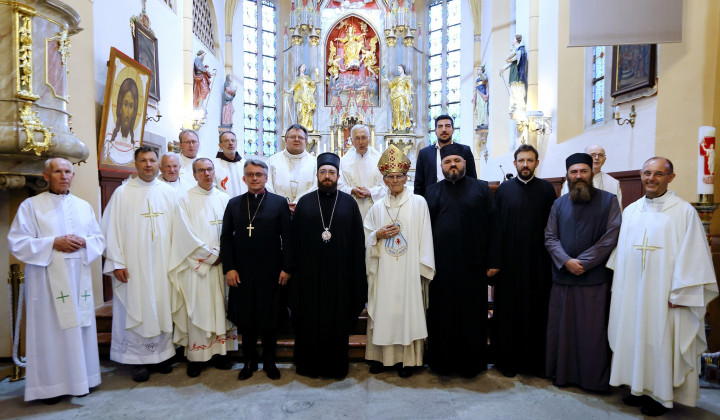 Zbrani pri sveti maši (foto: Vatican News)