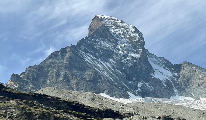 Matterhorn po grebenu Hörnli (foto: @PoliceValais)