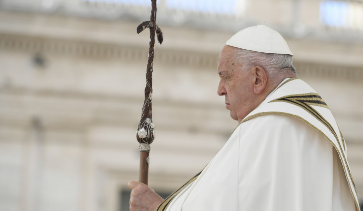 Papež med sveto mašo (foto: Vatican media)