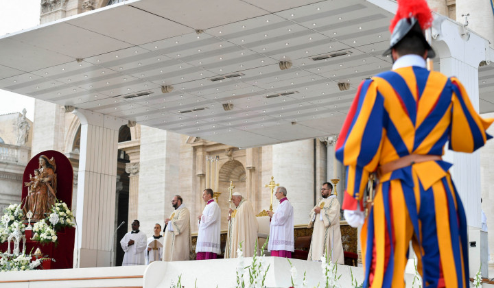 Kanonizacija 14 novih svetnikov (foto: Divisione Produzione Fotografica / Vatican News)