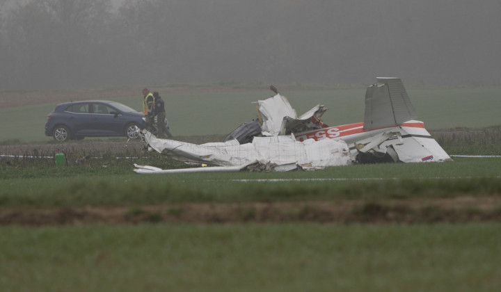 Strmoglavljeno letalo  (foto: Sobotainfo/STA)