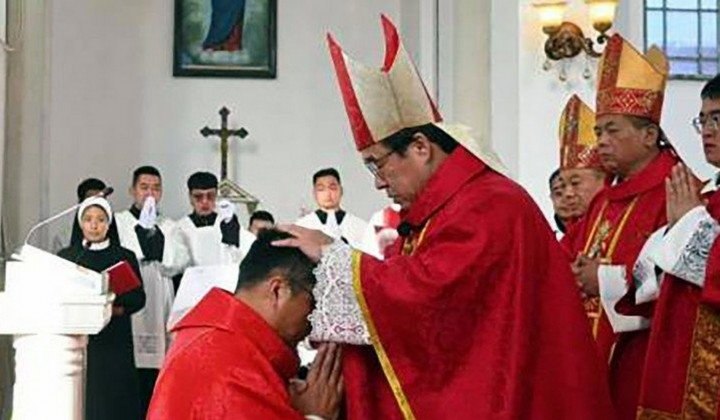 Posvečenje novega kitajskega škofa (foto: Agencija Fides)