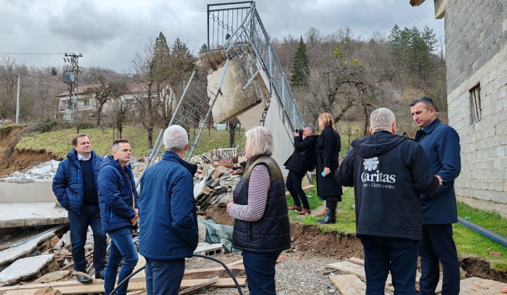 Posledice poplav v Bosni in Hercegovini (foto: Slovenska karitas)